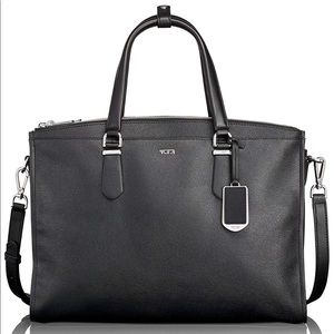 Tumi Sinclair Emma Business Brief, Black